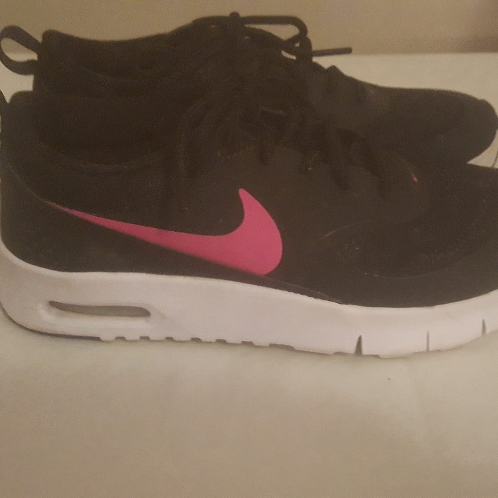 Black with pink nike air maxx thea athletic shoes